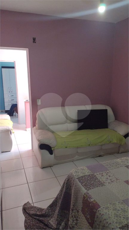 Sobrado à venda com 2 quartos em Cidade Tiradentes, São Paulo, SP