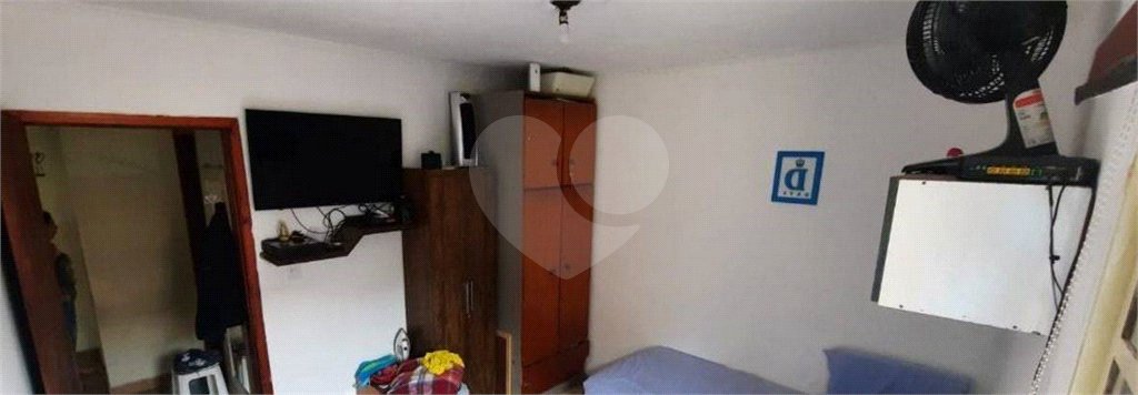 Sobrado à venda com 4 quartos em Vila Firmiano Pinto, São Paulo, SP