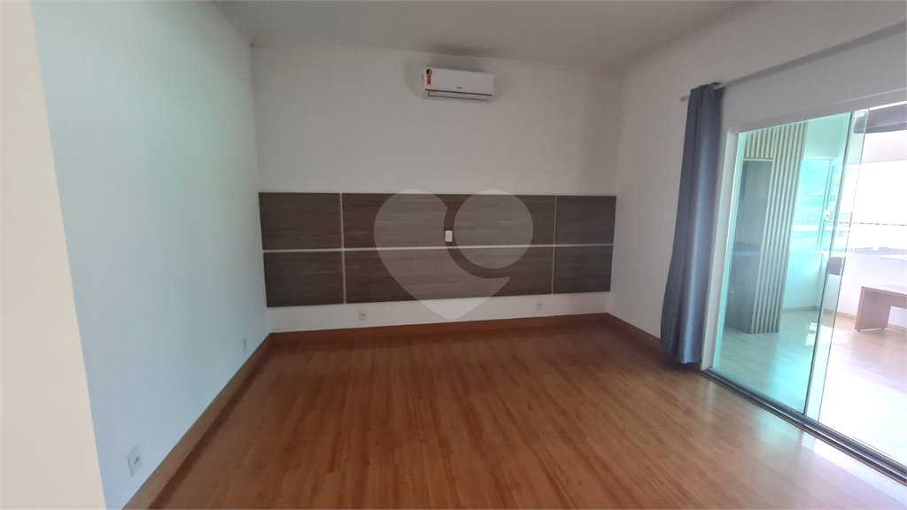 Sobrado à venda com 3 suítes em Vila Nastri, Itapetininga, SP