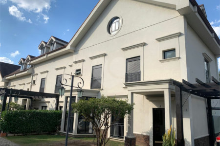 Casa à venda com 4 suítes no condomínio Vila Inglesa, Atibaia - SP
