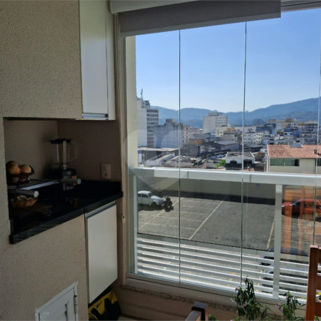 Apartamento à venda com 2 quartos, sendo 1 suíte,  no Centro, Mogi das Cruzes, SP