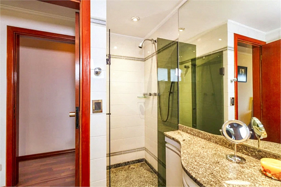 Apartamento à venda com 4 quartos, sendo 3 suítes, em Santana, São Paulo, SP