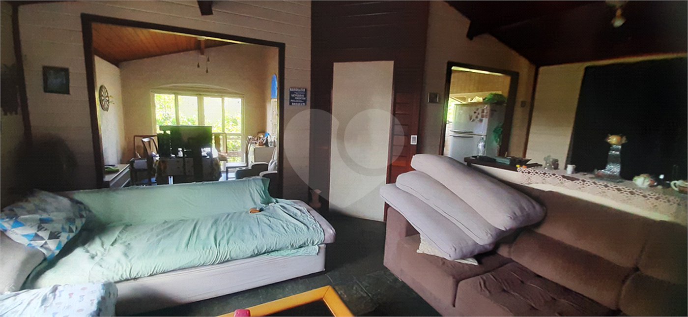 Casa Térrea à venda com 3 quartos, sendo 1 suíte,  em Serra da Cantareira, Mairiporã, SP