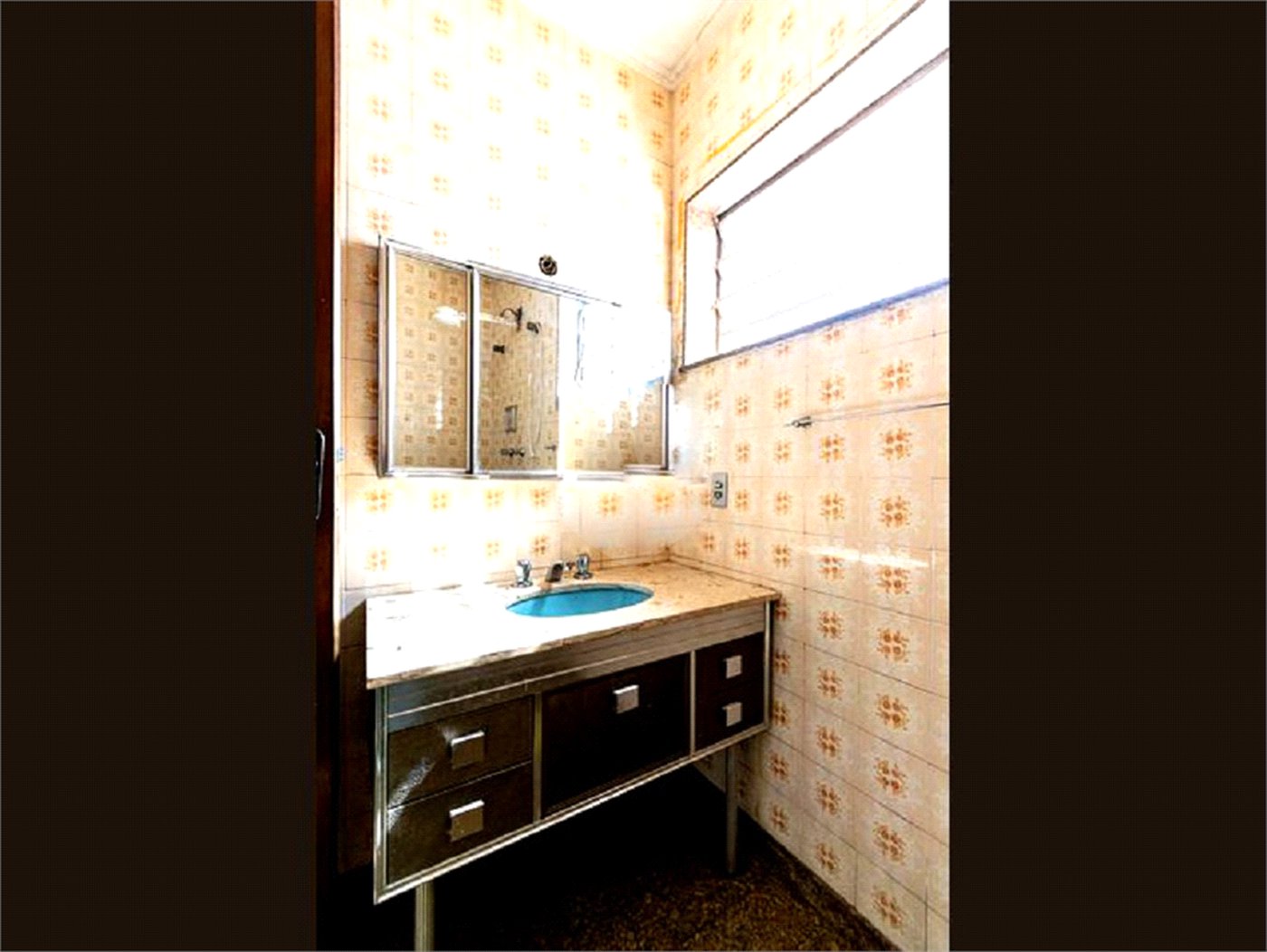 Casa à venda com 4 quartos, sendo 2 suítes, em Indianópolis, São Paulo, SP