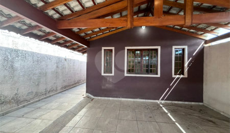 Casa à venda com 2 quartos, sendo 1 suíte, em Nova Cerejeira, Atibaia, SP