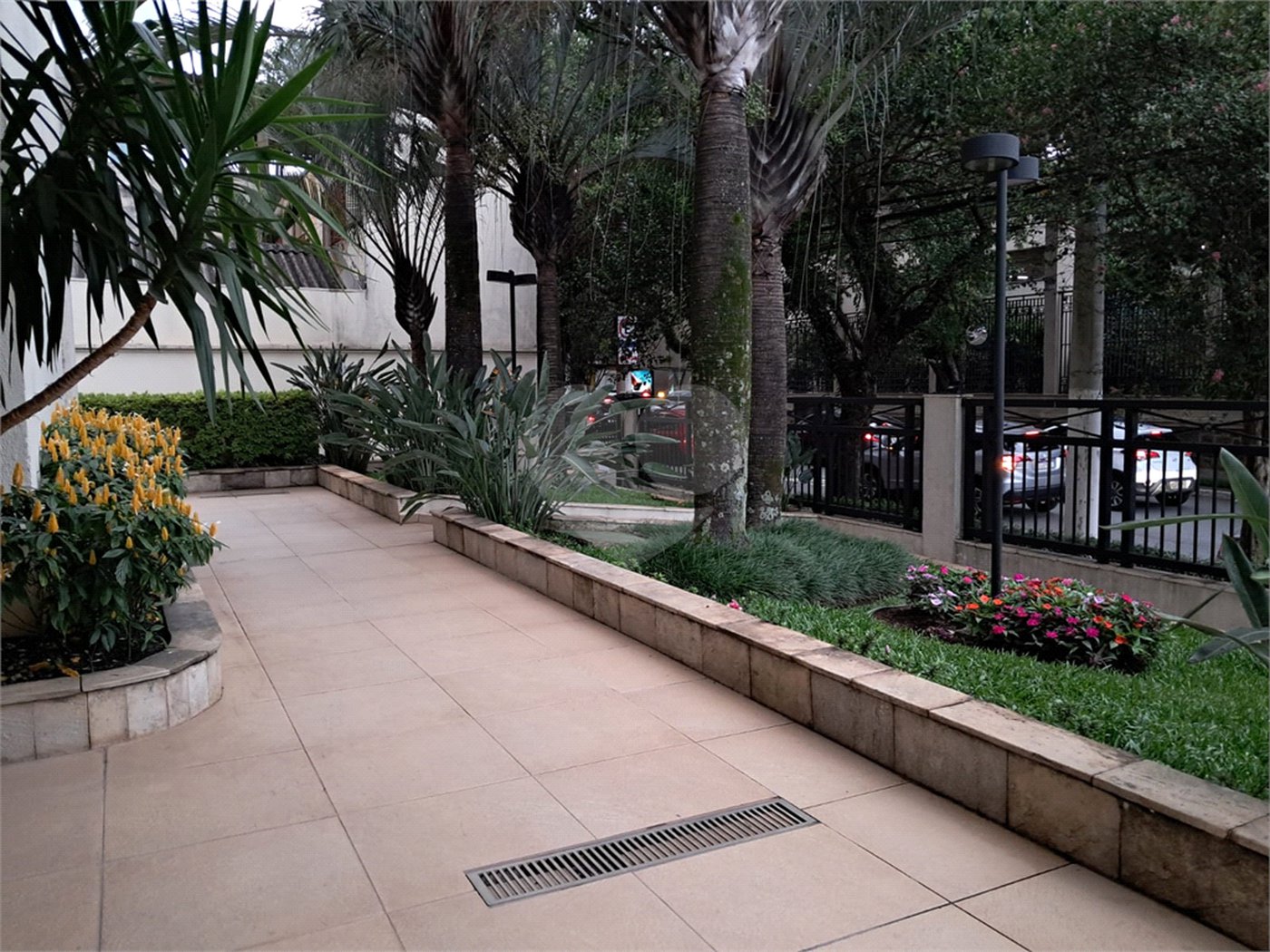 Apartamento à venda com 3 suítes em Vila Romana, São Paulo, SP