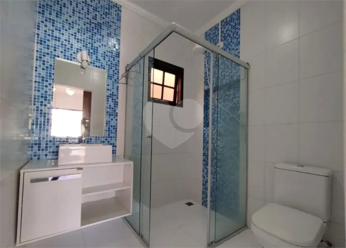 Sobrado à venda com 3 quartos, sendo 1 suíte, em Jardim Ester, São Paulo, SP