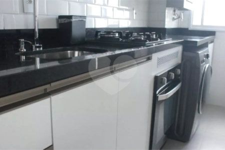Apartamento à venda com 2 quartos em Parque Reboucas, São Paulo, SP
