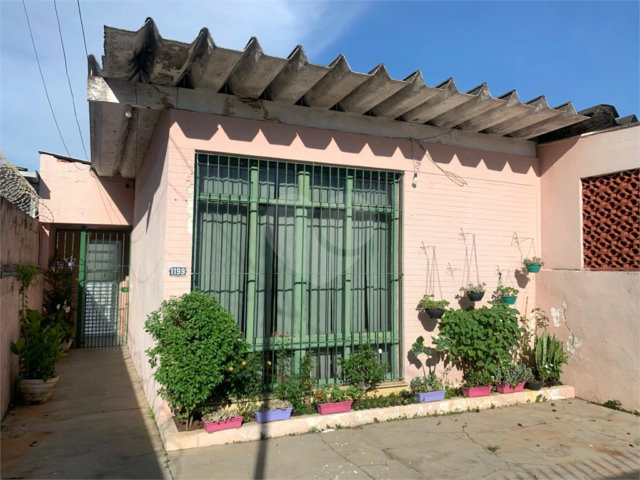 Casa à venda com 3 quartos, sendo 1 suíte,  em Parque Edu Chaves, São Paulo, SP