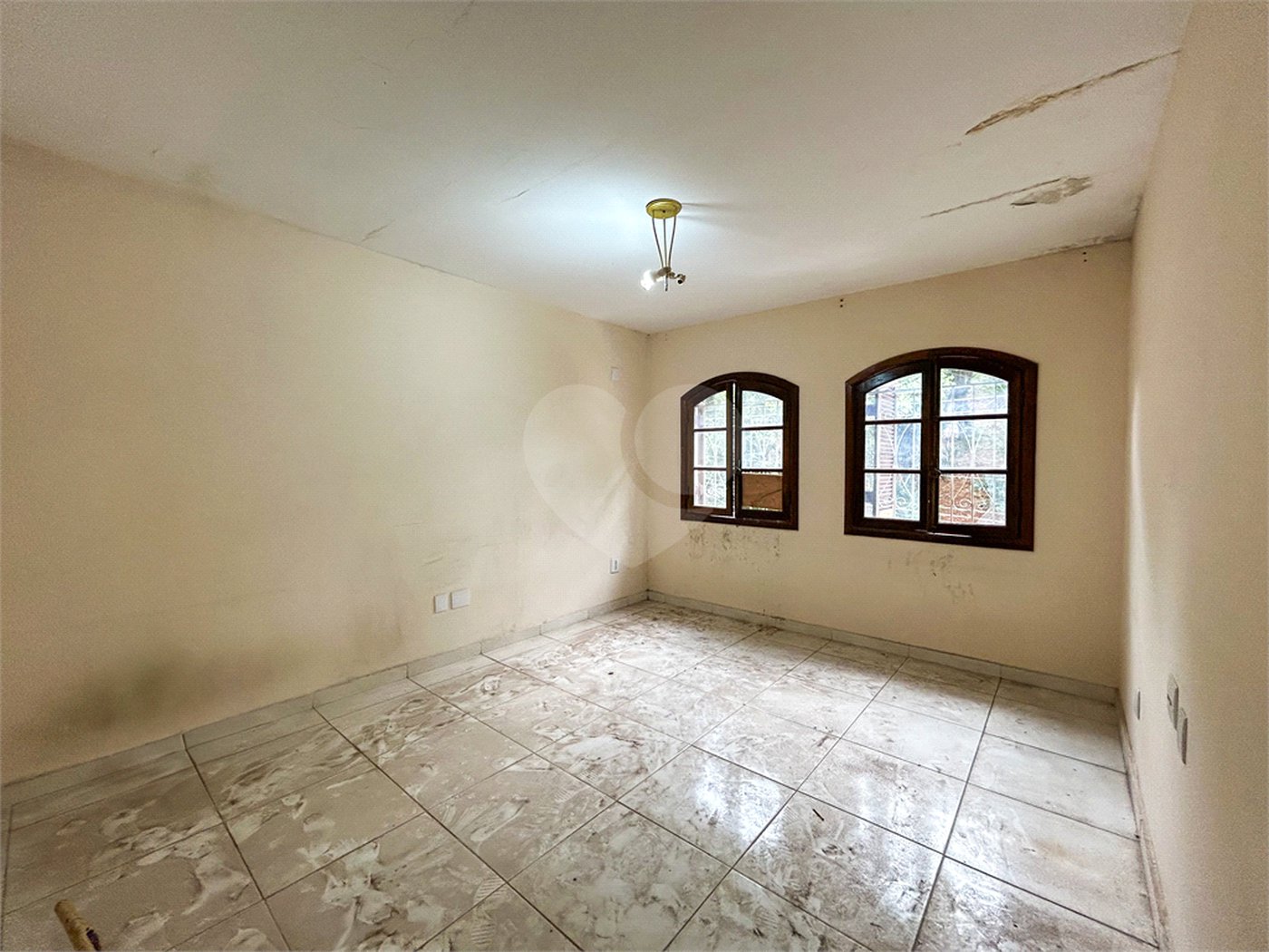 Sobrado à venda com 4 quartos, sendo 3 suítes, em Vila Libanesa, São Paulo, SP
