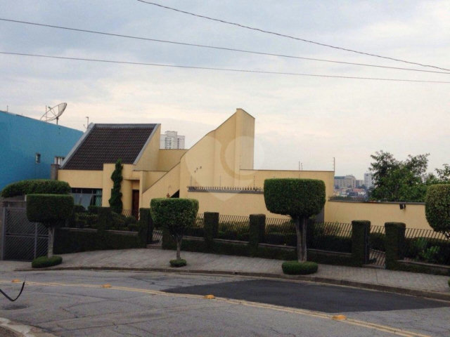 Casa à venda com 3 quartos, sendo 1 suíte,  em Vila Maria, São Paulo, SP