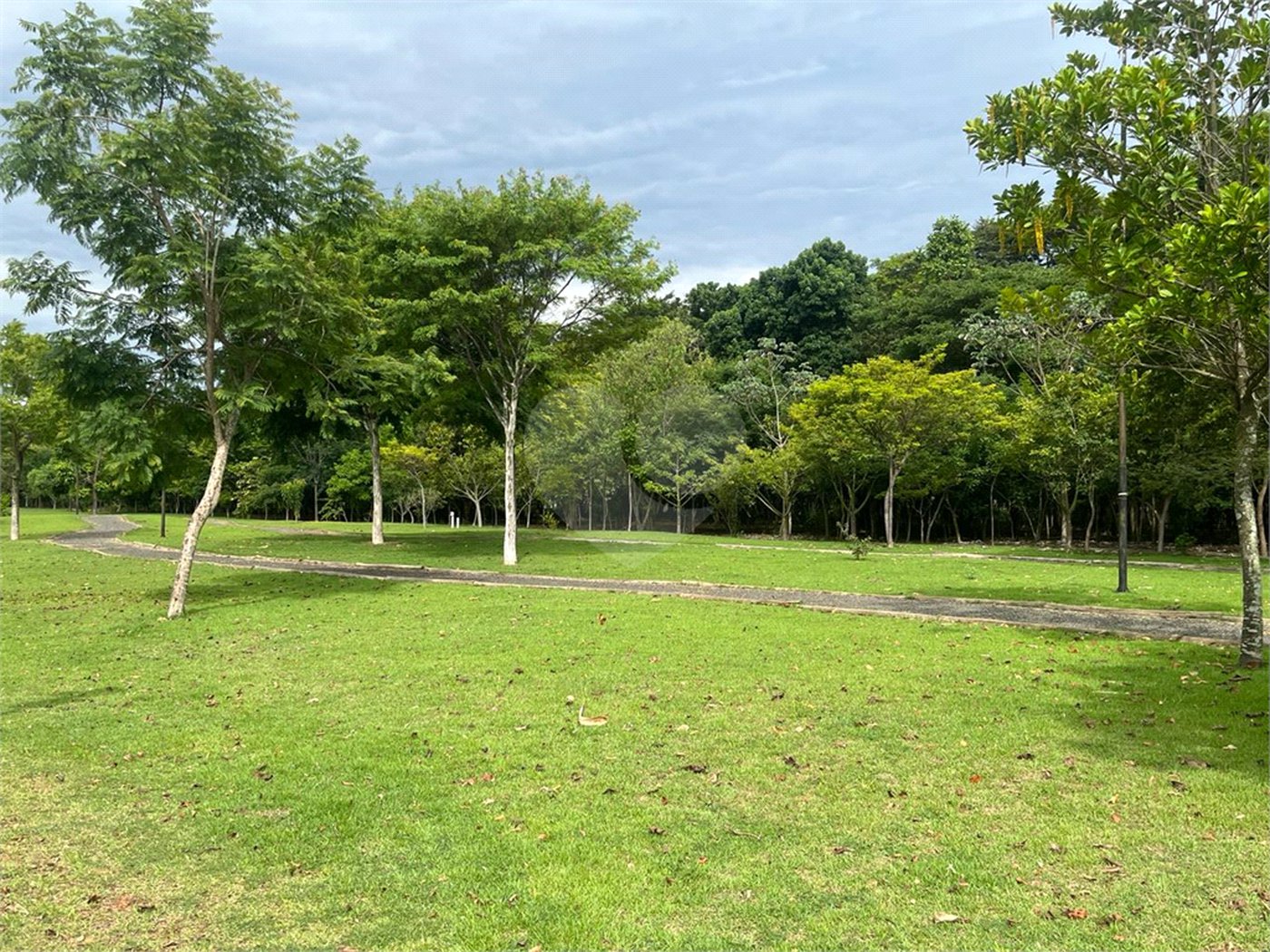 Casa à venda com 3 suítes no condomínio Campos do Conde Ii, Paulínia - SP