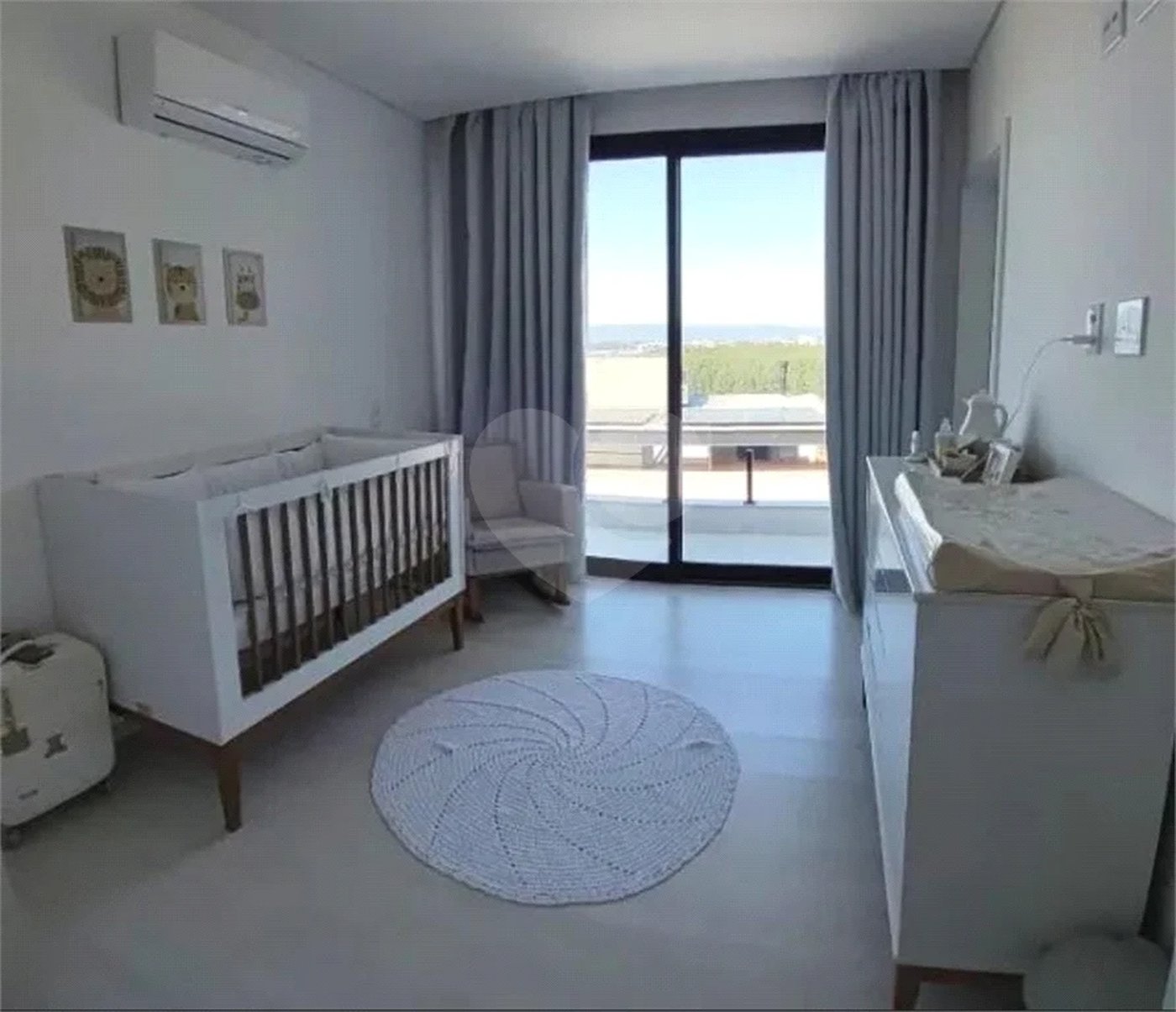Casa à venda com 4 suítes no condomínio Fazenda Serra Azul, Itupeva - SP