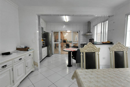 Casa à venda com 3 quartos, sendo 1 suíte, em Vila Ipojuca, São Paulo, SP