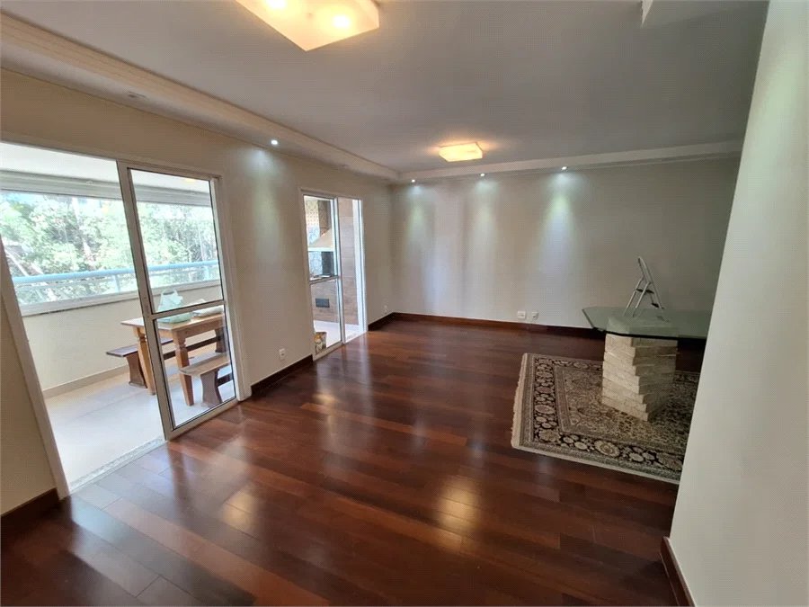 Apartamento para alugar com 3 suítes em Vila Suzana, São Paulo, SP