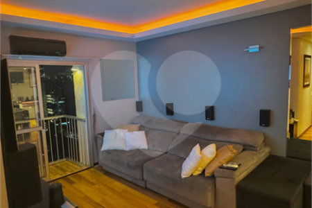Apartamento à venda com 2 quartos, sendo 1 suíte, em Vila Olímpia, São Paulo, SP