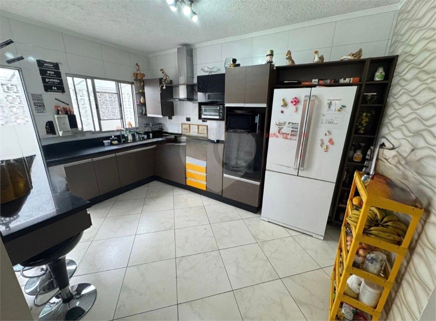 Sobrado à venda com 4 quartos, sendo 1 suíte, em Vila Gustavo, São Paulo, SP