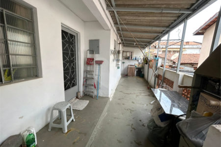 Sobrado à venda com 6 quartos, sendo 1 suíte,  em Vila do Encontro, São Paulo, SP