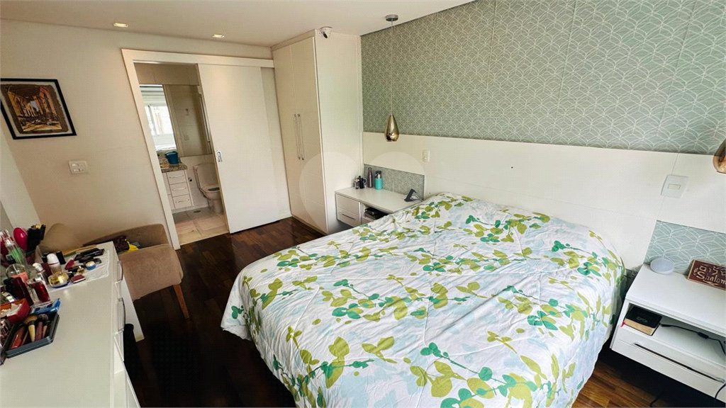 Apartamento à venda com 3 suítes em Vila Mariana, São Paulo, SP