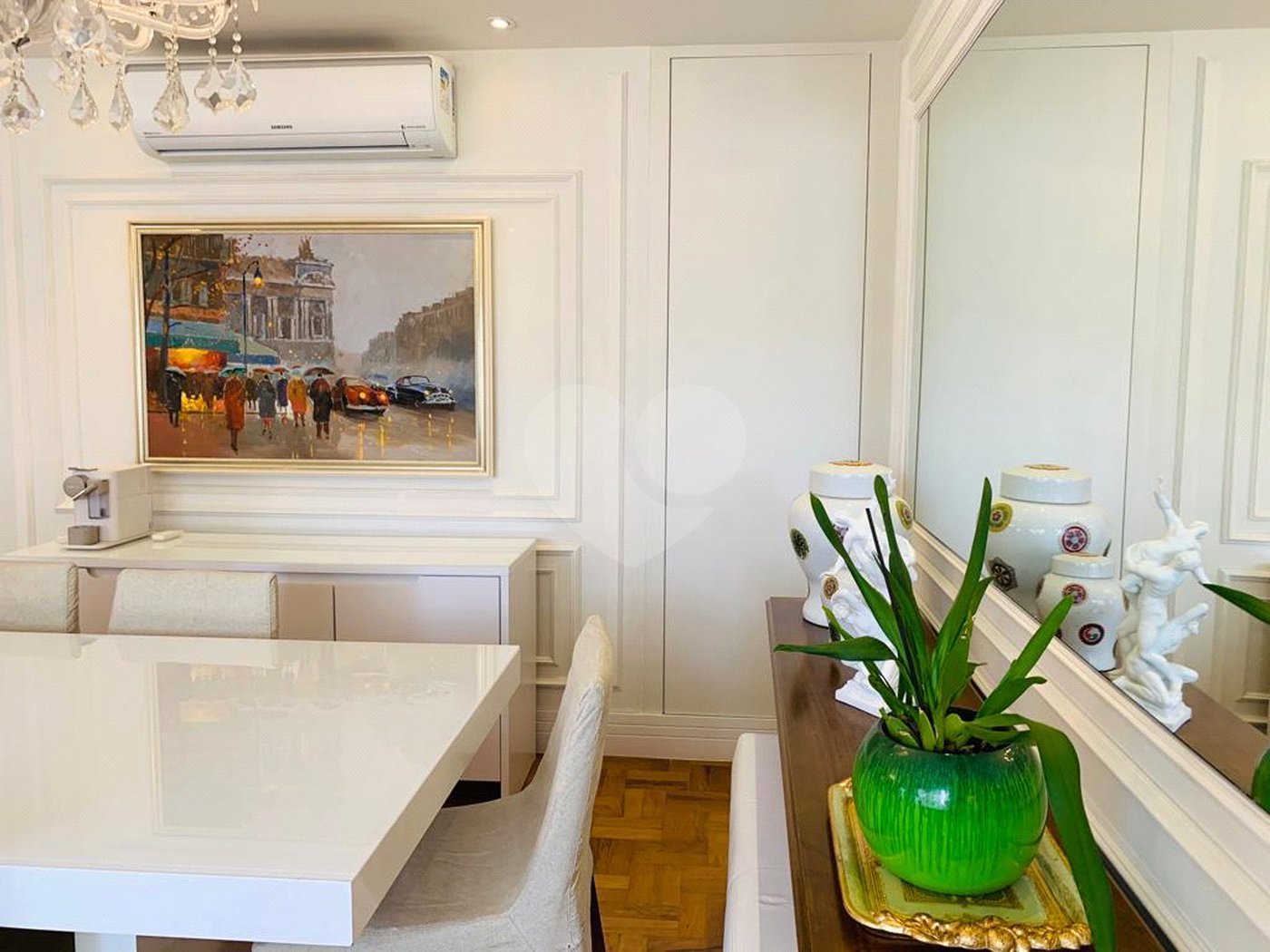 Apartamento à venda com 3 quartos, sendo 1 suíte, em Jardim Paulista, São Paulo, SP