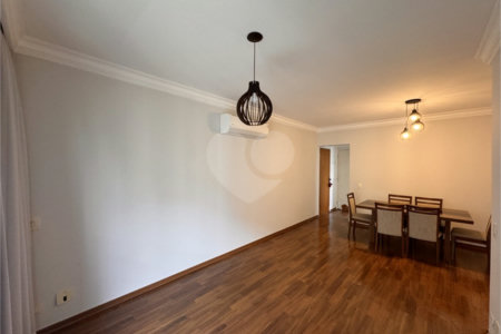Apartamento Moema – 3 Dormitórios - Ar Condicionado - 80 mts², 2 Vagas