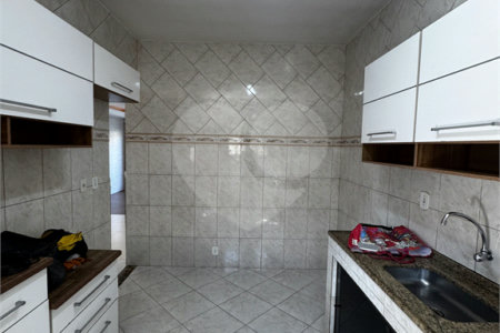 Casa à venda com 3 quartos, sendo 1 suíte, no condomínio Village da Posse, Rio de Janeiro - RJ