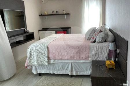 Casa à venda com 4 suítes no condomínio Aruã Lagos, Mogi das Cruzes - SP