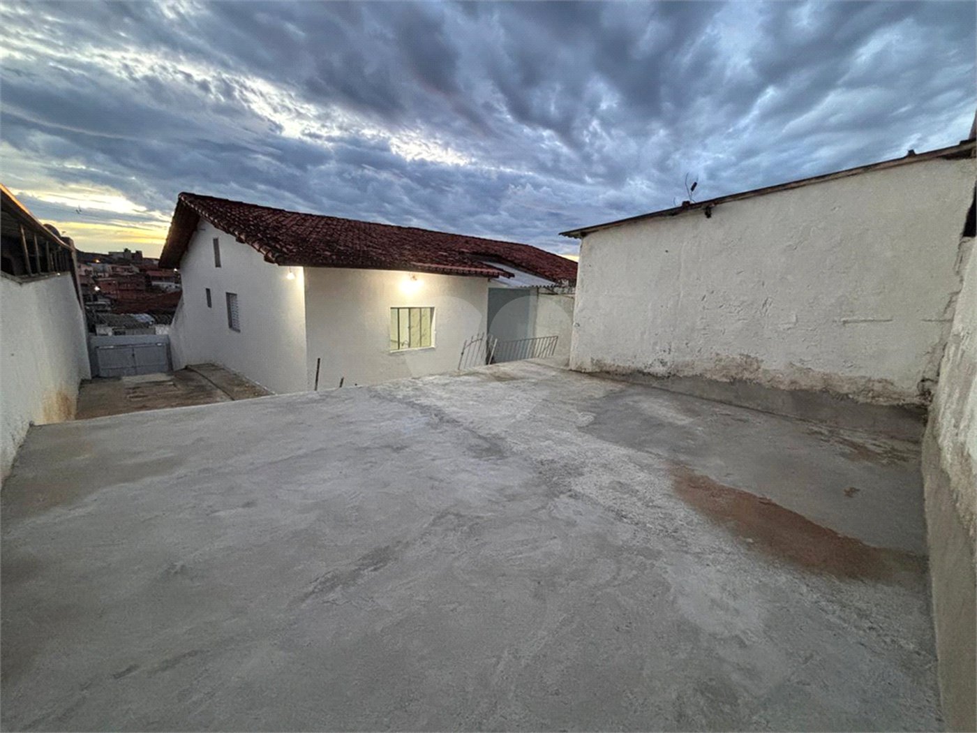 Casa à venda com 2 quartos em Jardim Camila, Mogi das Cruzes, SP