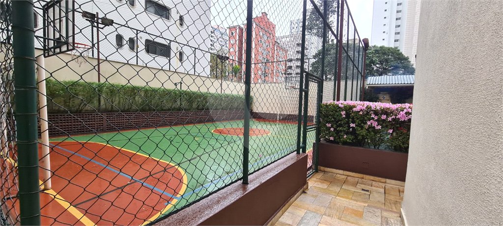 Apartamento à venda com 3 quartos, sendo 1 suíte,  em Indianópolis, São Paulo, SP