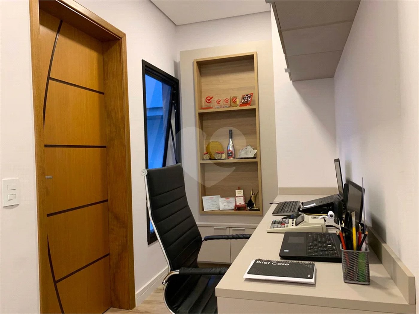 Casa à venda com 4 suítes no condomínio Brisas Jundiaí, Jundiaí - SP