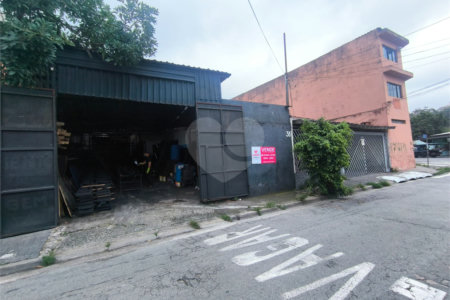 Sobrado à venda com 5 quartos, sendo 2 suítes, em Jardim Monte Kemel, São Paulo, SP