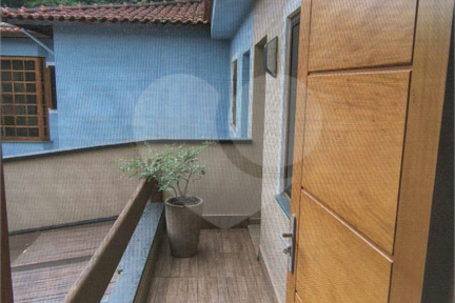 Casa à venda com 4 quartos, sendo 3 suítes, no condomínio Da Serra, São Paulo - SP