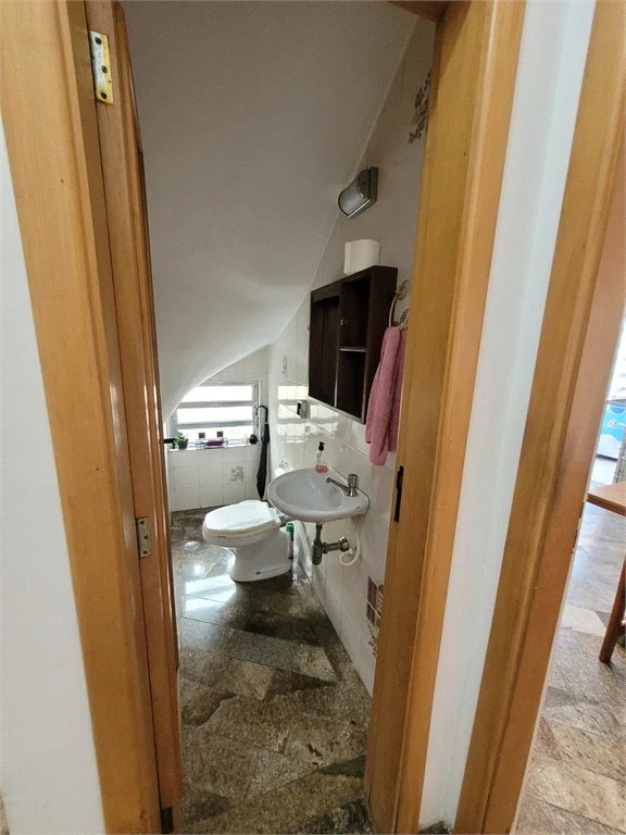 Sobrado à venda com 3 quartos, sendo 1 suíte,  em Jardim da Glória, Cotia, SP