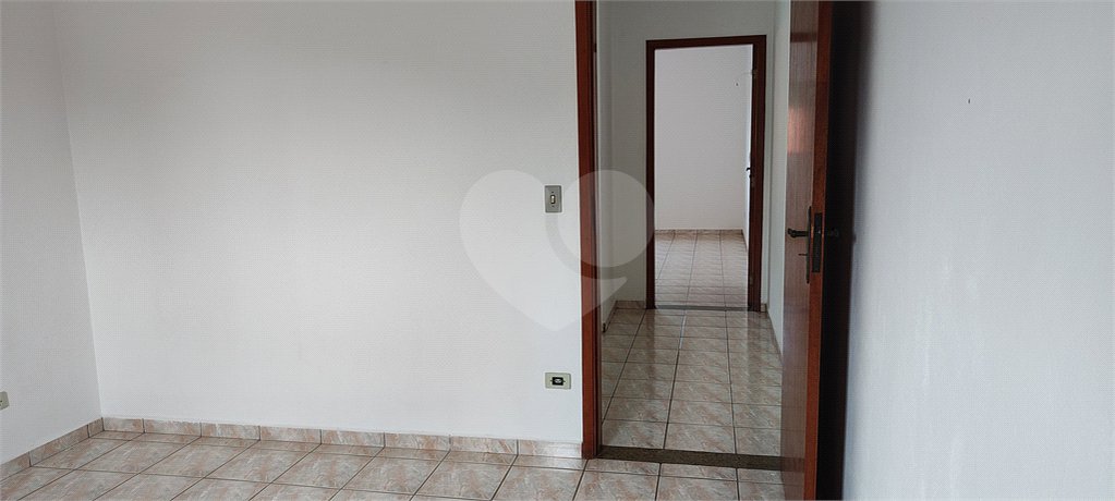 Sobrado à venda com 3 quartos, sendo 1 suíte, em Ressaca, Atibaia, SP