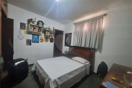 Casa à venda com 3 quartos, sendo 1 suíte, no Centro, Vinhedo, SP