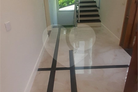 Casa em condomínio à venda ou para alugar com 5 quartos, sendo 3 suítes,  no Centro, Bom Jesus dos Perdões, SP