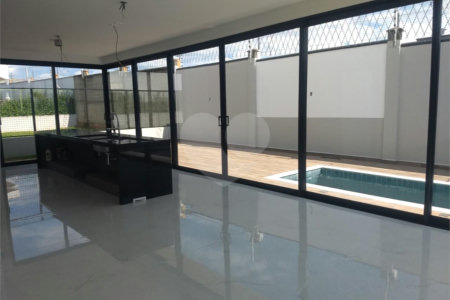 Casa à venda com 3 suítes no condomínio Terras Alpha Nova Esplanada, Votorantim - SP