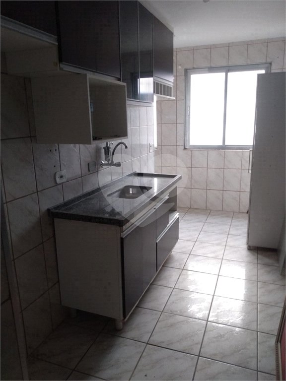 Apartamento à venda com 2 quartos em Cidade Tiradentes, São Paulo, SP
