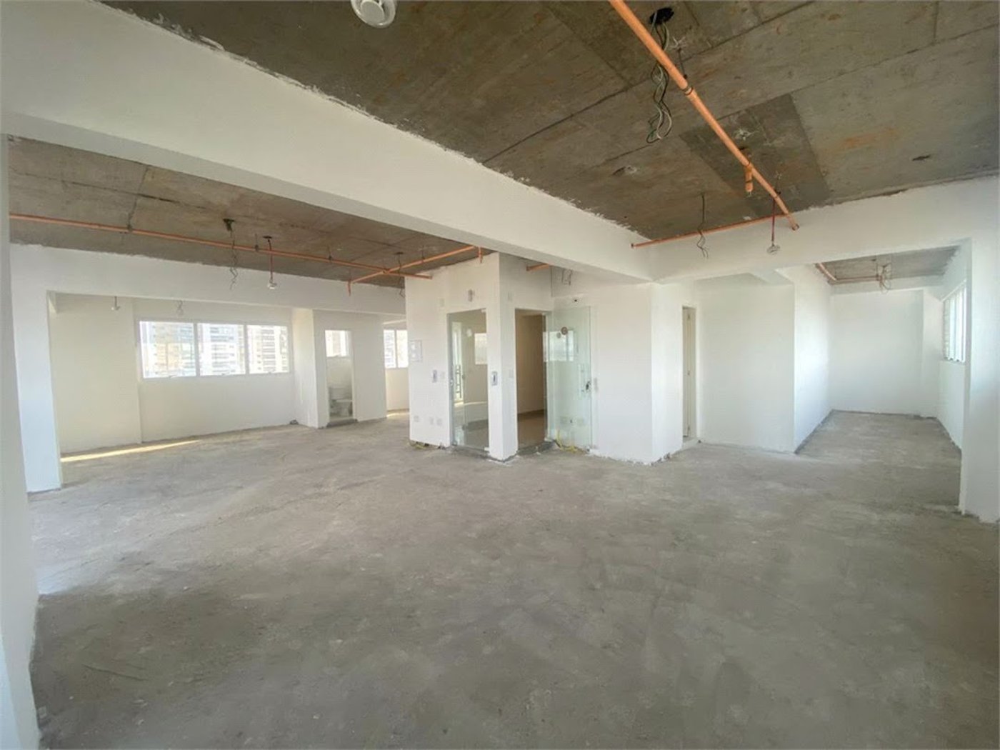 Sala Comercial à venda, Ponta da Praia, Santos - SA0100.