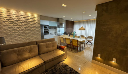 Apartamento à venda com 2 quartos, sendo 1 suíte,  em Mooca, São Paulo, SP