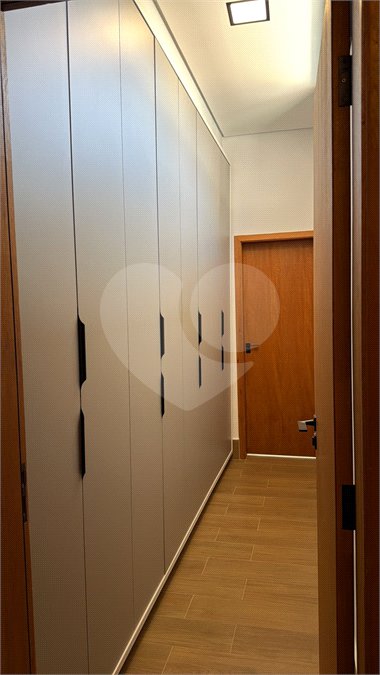 Casa à venda ou para alugar com 3 suítes no condomínio London Park, Indaiatuba - SP