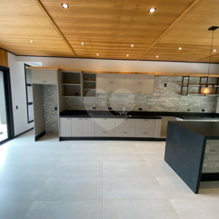 Casa à venda com 4 quartos, sendo 3 suítes,  no condomínio Jardim das Palmeiras, Bragança Paulista - SP