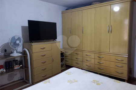 Sobrado à venda com 2 quartos em Vila Tiradentes, São Paulo, SP