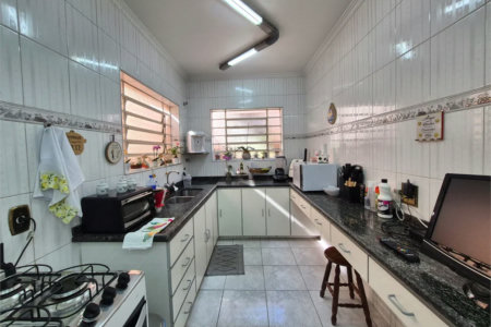 Sobrado à venda com 3 quartos, sendo 1 suíte, em Jardim Bonfiglioli, São Paulo, SP