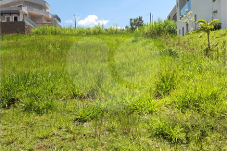 Terreno à venda no condomínio Residencial Campo de Toscana, Vinhedo - SP