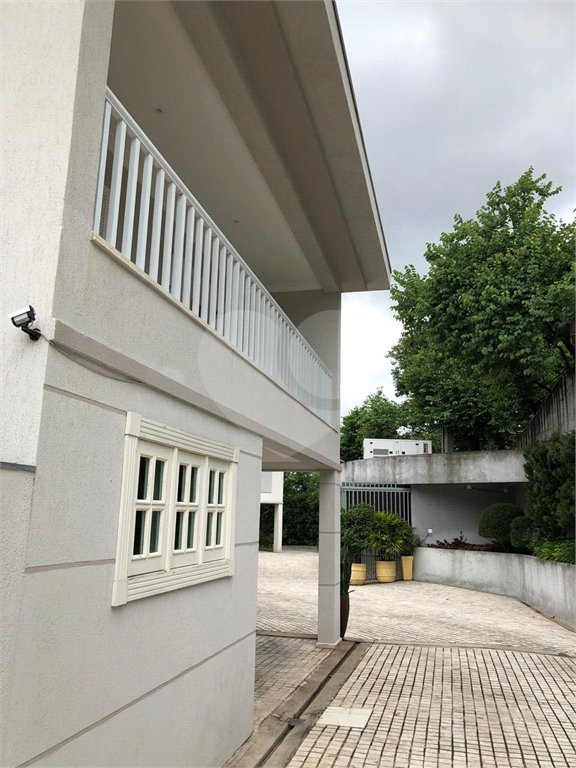 Casa em condomínio à venda com 4 quartos, sendo 6 suítes, em Fazenda Morumbi, São Paulo, SP