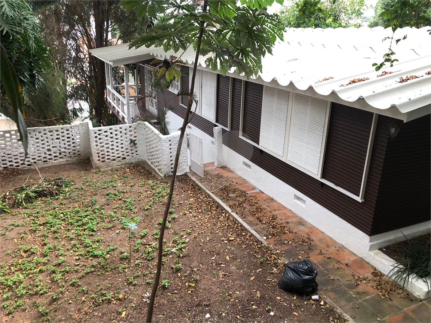 Sobrado à venda com 5 quartos, sendo 1 suíte,  em Tremembé, São Paulo, SP