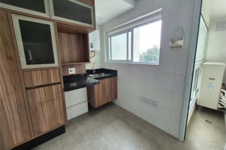 Apartamento à venda com 4 quartos, sendo 2 suítes,  em Jardim Vazani, São Paulo, SP