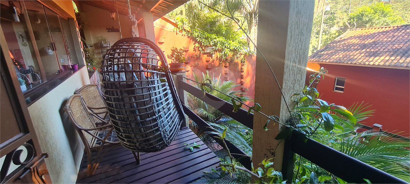 Casa à venda com 3 suítes no condomínio Parque Imperial da Cantareira, Mairiporã - SP