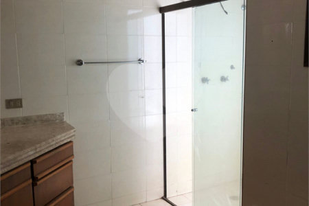 Sobrado à venda com 3 quartos, sendo 1 suíte, em Vila Trujillo, Sorocaba, SP